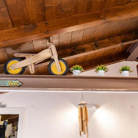 Casa Montini * マルチェージネ